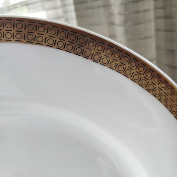 VTG Favolina 6 Gold Gilded Pattern Dinner Plate - Picture 8 of 8